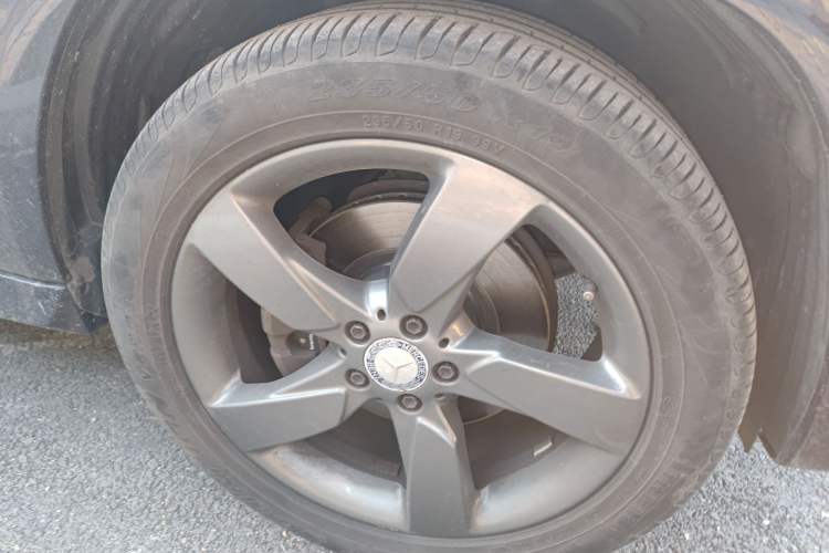 Used Mercedes-Benz GLK-Class 2013 GLK 300 4MATIC Dynamic Sunroof Model