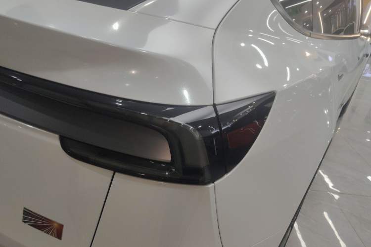 Used Tesla Model Y 2025 Rear-Wheel Drive First Edition