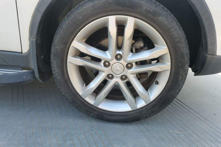 Used Changan CS35 2016 1.6L Manual Luxury Model China V Standard
