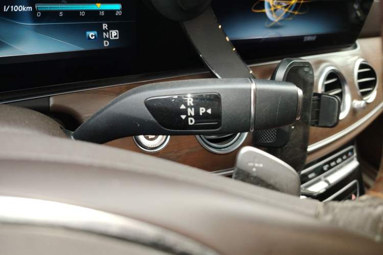 Used Mercedes-Benz E-Class 2017 E 300 L Luxury Model