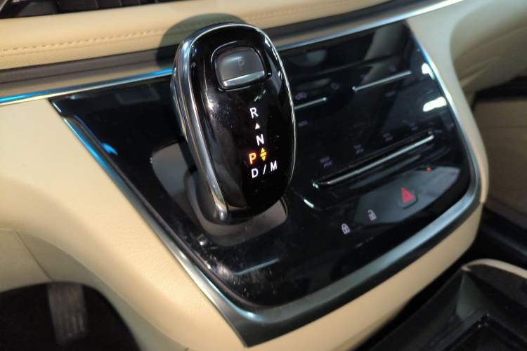 Used Buick GL8 2023 Land Executive Class 652T Luxury Model