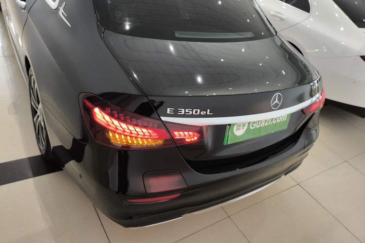 Used Mercedes-Benz E-Class New Energy 2022 Restyled E 350 e L Plug-in Hybrid Sports Sedan Rear