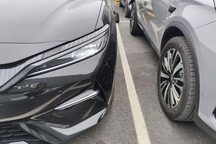 Used BYD Song L EV 2025 Intelligent Driving Version 662 km LiDAR Excellence Edition