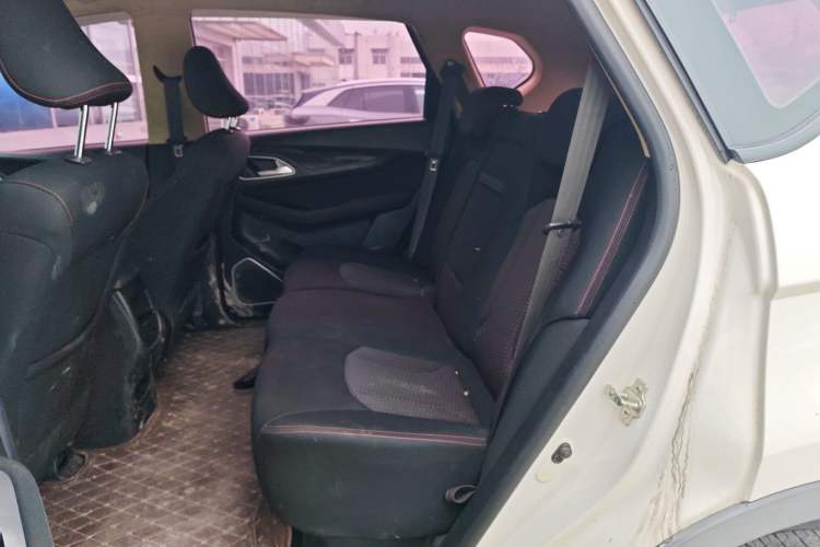 Used Baojun 560 2016 1.8L Manual Value Edition