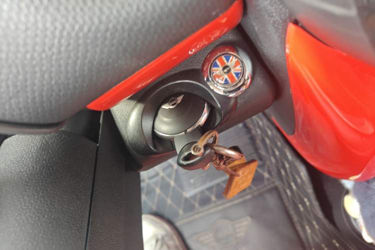 Used MINI Countryman 2014 1.6L COOPER Fun
