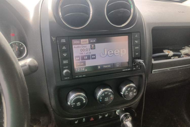 Used Jeep Patriot 2014 2.4L Luxury Navigation Edition
