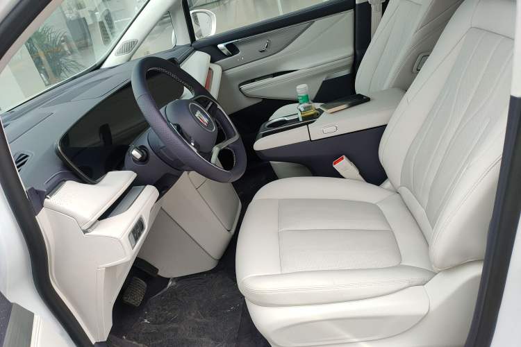 Used Buick GL8 2026 Model Lu Zun Luxury Edition Left Front Seat