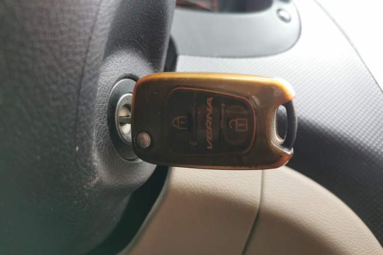 Used Hyundai Verna (older generation) 2014 1.4L Manual Smart GLS Trim