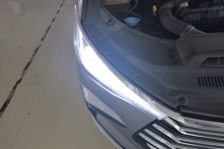 Used BYD Song MAX New Energy 2022 DM-i 105KM Flagship Model