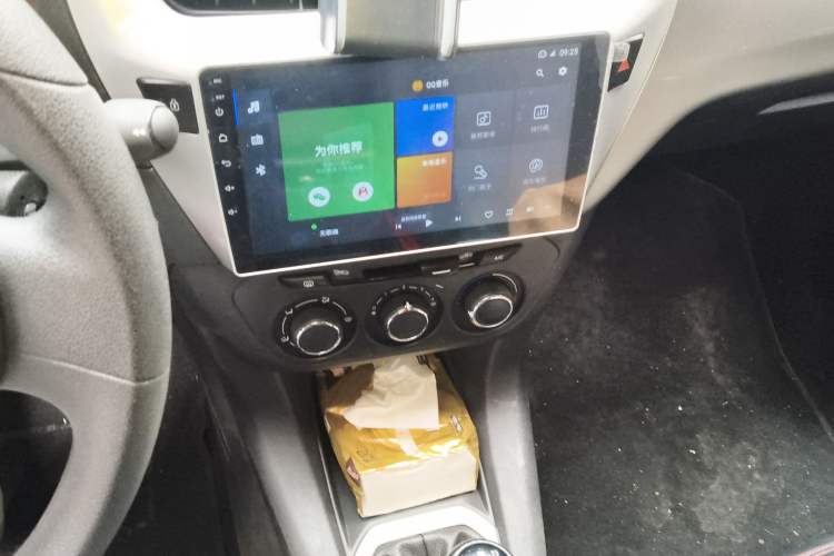 Used Citroen Elysee 2018 Revised Version 1.6L Manual Fashion Edition Audio And AC Panel