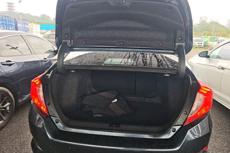 Used Honda Civic 2019 220TURBO CVT Dynamic Edition China VI