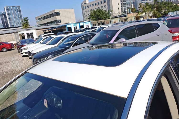 Used Geely Auto Emgrand GT 2017 2.4L Luxury Model
