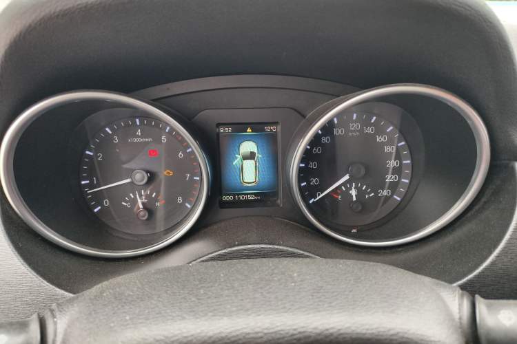 Used Haval H6 Coupe 2015 Blue-Label Facelift 2.0T Manual Two-Wheel Drive Urban Version
