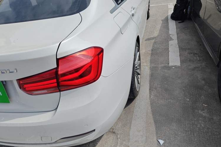 Used BMW 3 Series 2019 320Li Fashion Model
