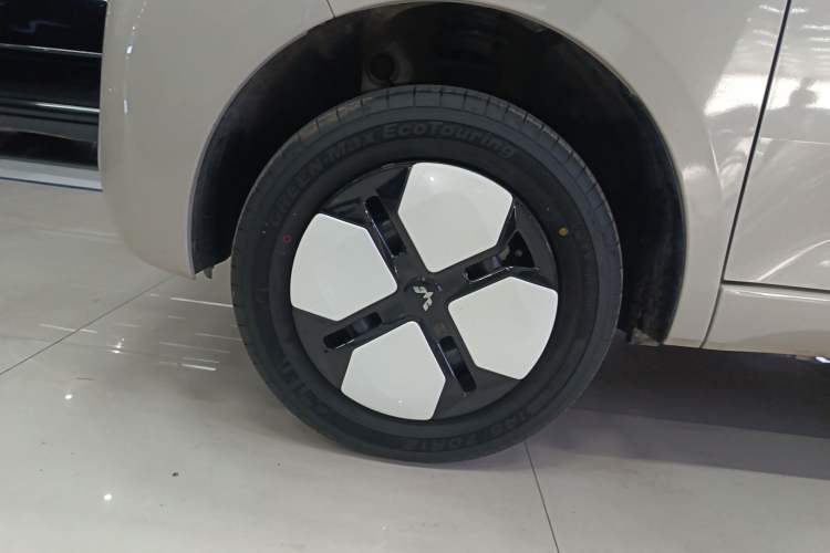 Used Wuling Hongguang MINIEV 2024 3rd Generation 215km Advanced Version