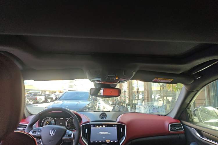 Used Maserati Ghibli 2021 2.0T Sharp Edition
