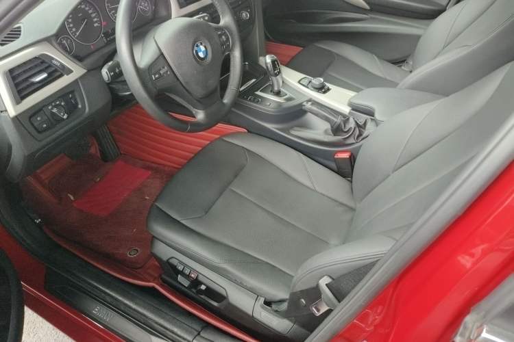 Used BMW 3 Series 2015 316Li Fashion Model Left Front Seat