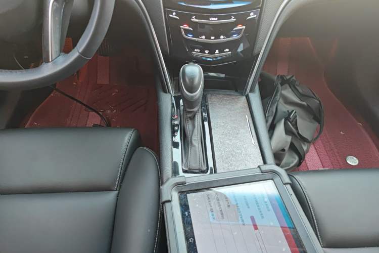 Used Cadillac XTS 2018 28T Tech Edition Gear Lever