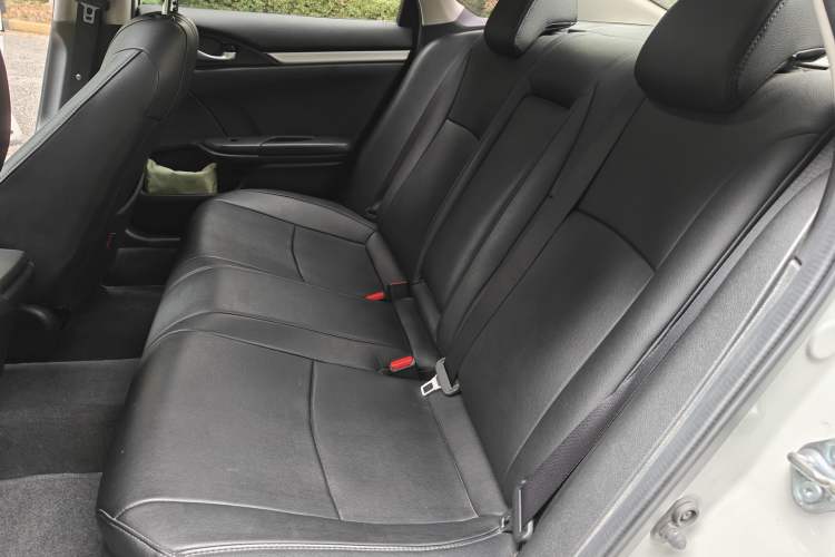 Used Honda Civic 2019 220TURBO CVT Dynamic Edition China VI Left Rear Seat