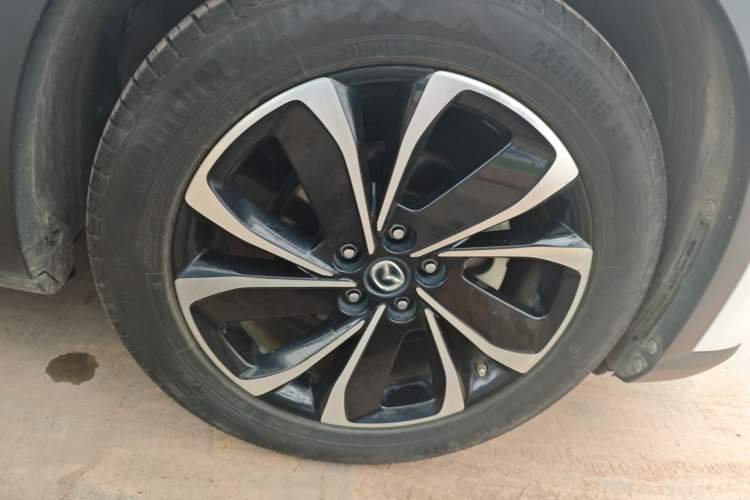 Used Mazda CX-4 2020 2.5L Automatic 2WD Sky-Drive Fun Edition Right Front Wheel Hub