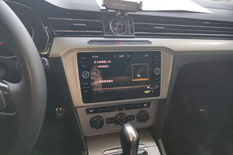 Used Volkswagen Variant 2018 380TSI Two-Wheel Drive Comfort Edition