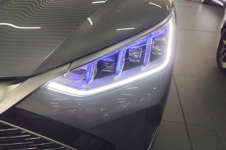 Used BYD Song PLUS New Energy 2021 DM-i 100KM Four-Wheel Drive Flagship PLUS
