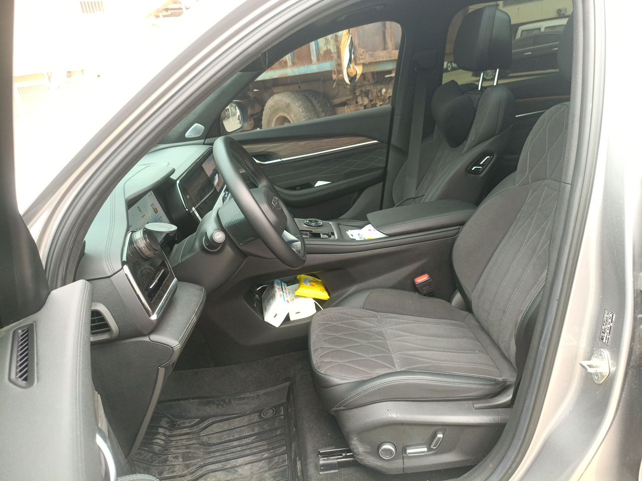 Geely Auto Monjaro L 2025 Dongfang Yao 2.0TD Automatic Lanxing Edition — снимка 15