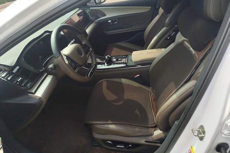 Used BYD Han 2023 EV Champion Edition 506KM Front-Wheel-Drive Premium Model Left Front Seat