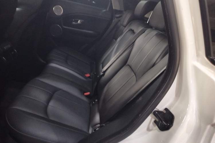 Used Land Rover Range Rover Evoque 2018 240PS PURE Style Edition