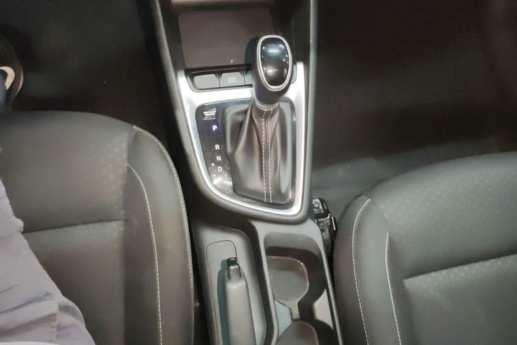 Used Hyundai Celesta 2020 1.6L Automatic GL Enjoyable Edition