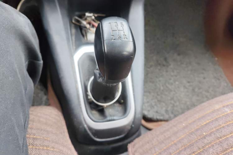 Used Peugeot 301 2014 1.6L Manual Comfort Edition