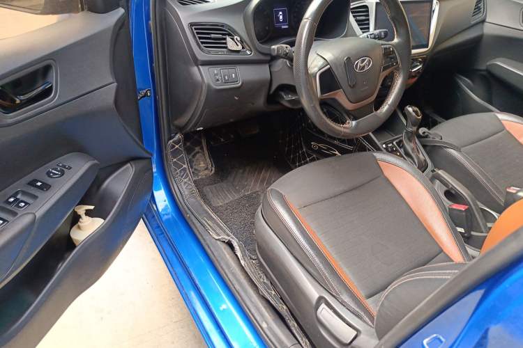 Used Hyundai Verna RV 2017 1.6L Automatic Sport Edition China V Standard Driver Seat