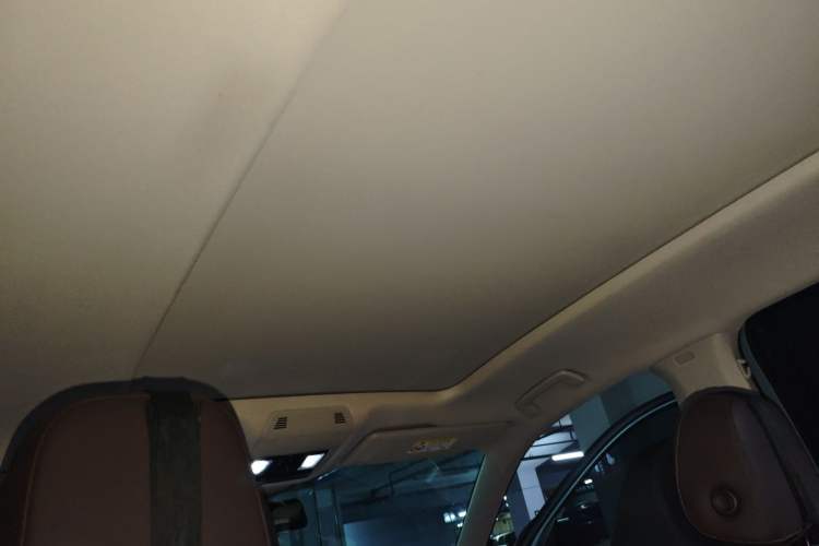 Used Volkswagen Tavendor 2023 380TSI Four-Wheel Drive R-Line First Edition Headliner