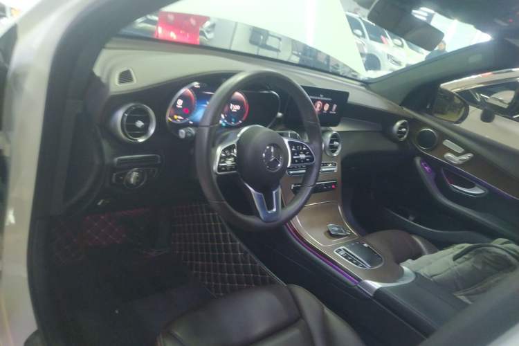 Used Mercedes-Benz GLC 2022 Second Facelift GLC 260 L 4MATIC Luxury Edition