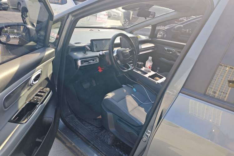 Used AION Y 2023 Plus 610 Enjoy Edition
