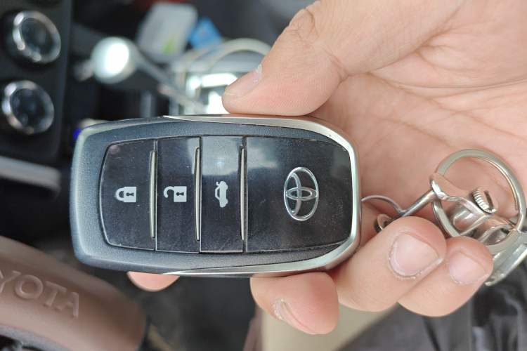 Used Toyota Corolla 2018 1.2T S-CVT GL-i Zhihui Edition Vehicle Key