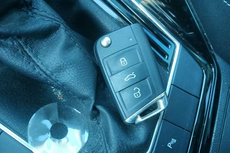 Used Volkswagen Tayron 2024 300TSI Two-Wheel-Drive Luxury Plus Advanced Version Vehicle Key