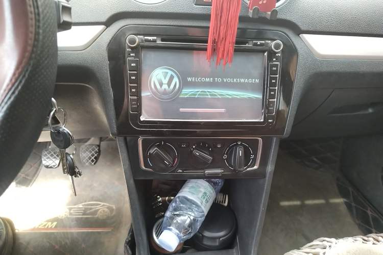 Used Volkswagen Jetta 2013 1.4L Manual Comfort Model Audio And AC Panel