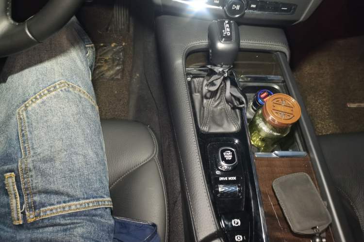 Used Volvo S90 2018 T4 Zhiyuan Edition