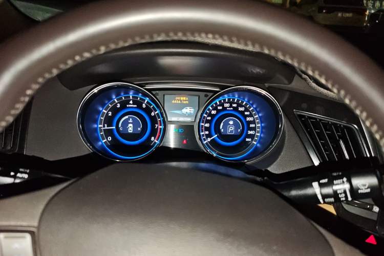 Used Hyundai Sonata 2013 2.0L Automatic Luxury Edition
