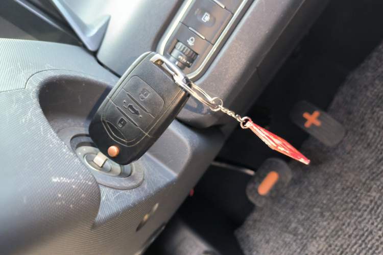 Used Baojun E100 2019 250KM Smart Drive Edition Vehicle Key