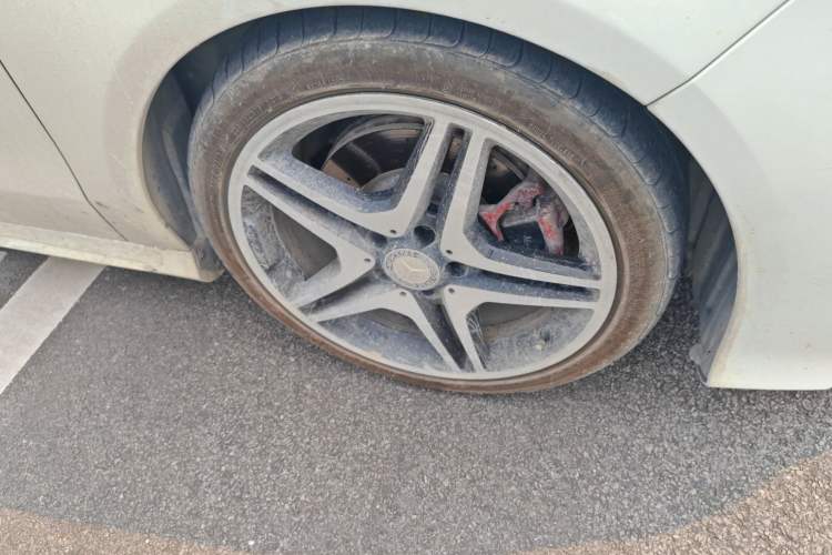 Used Mercedes-Benz CLA 2014 CLA 260 4MATIC Right Front Wheel Hub