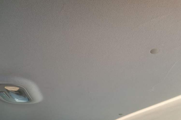 Used JAC Refine M3 2022 1.8L 7-seat Standard Edition
