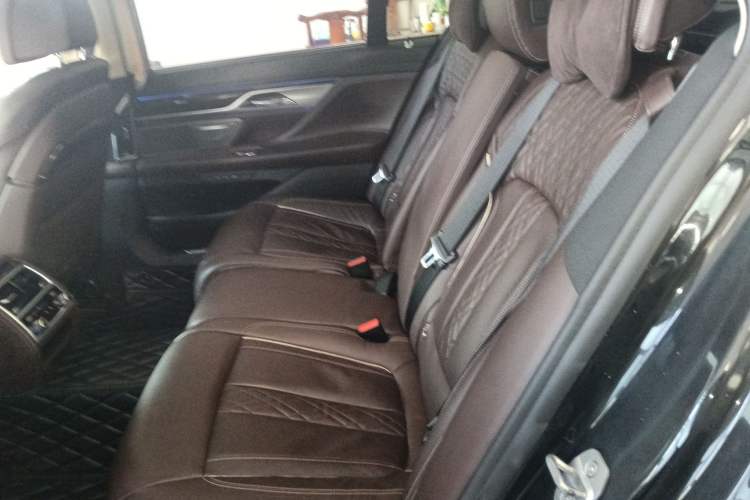 Used BMW 7 Series 2019 730Li Luxury Package