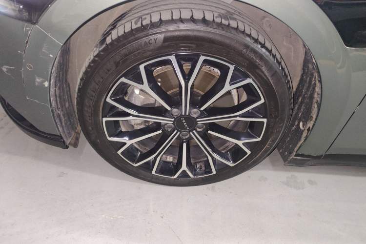 Used Zeekr 007 2025 Long-Range Rear-Wheel-Drive Intelligent Driving Version 100 kWh Exterior 4