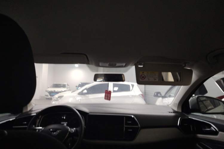 Used Jetta VS5 2023 280TSI Automatic Trend Edition Headliner