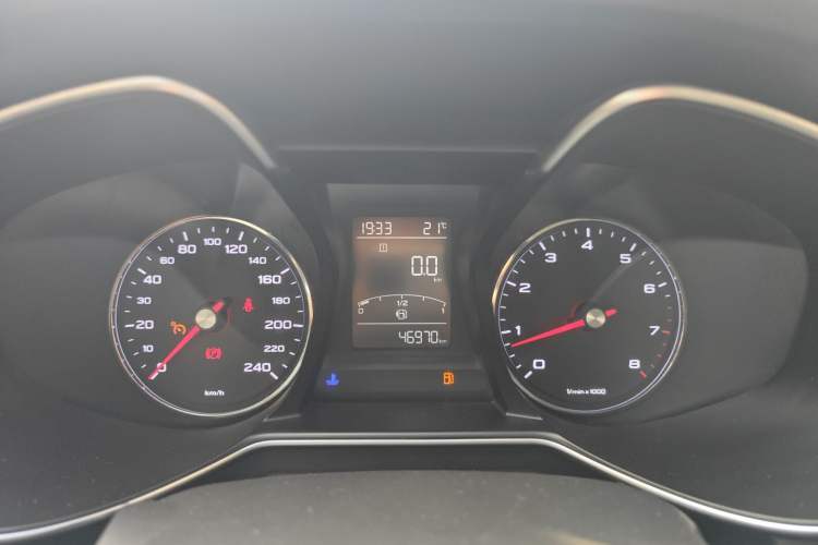 Used MG 6 2017 20T Manual Luxury Smart Connect Version China V Standard