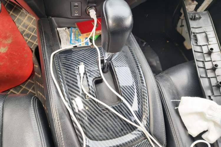 Used Nissan X-Trail 2014 2.0L CVT Comfort Edition 2WD Gear Lever