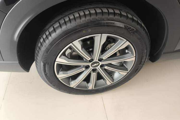 Used Chery Fengyun T9 2025 120 Long-Range Luxury Version 7 Seats Lithium Iron Phosphate Exterior 5