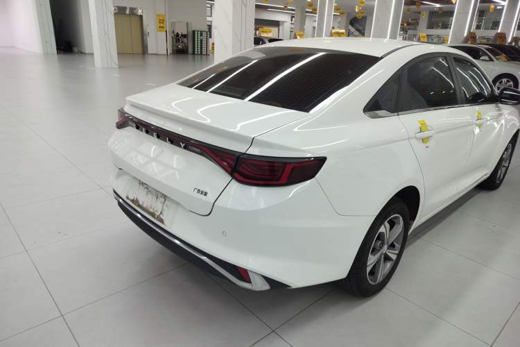 Used Geely Auto Emgrand L HiP 2024 Longteng Edition 1.5TD-DHT Pro 100KM Superior Model Exterior 3